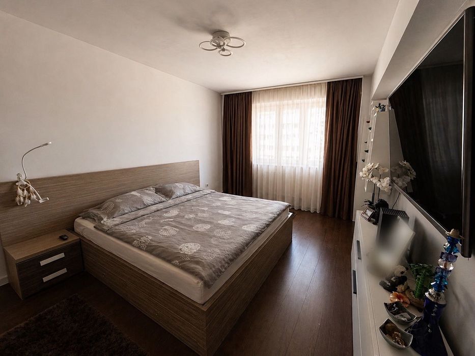Apartament 3 camere, 71,72 mp utili, zona centrala, lift nou, parcare nouă – Proprietar