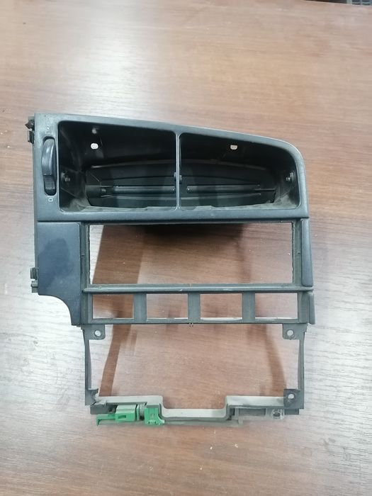 Центральная консоль пасат б3