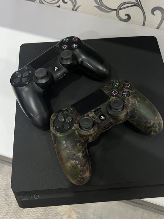 Продается Playstation 4