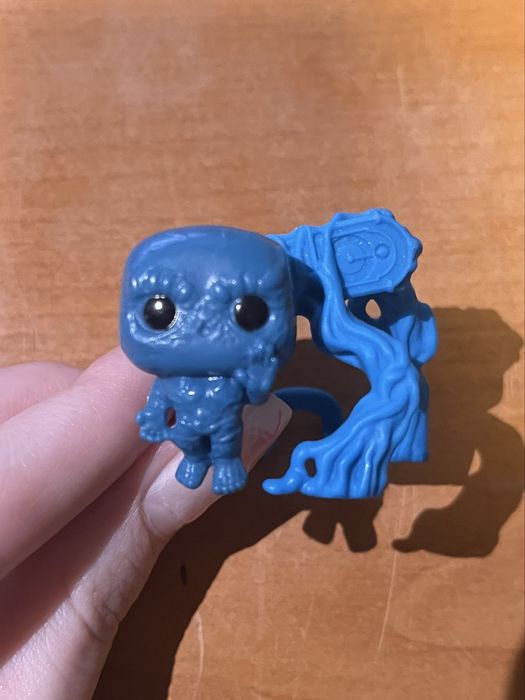 Stranger Things играчки ( Разменям всички за остналите от колекцията)