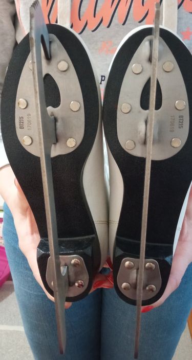 Patine (marimea 35-36)