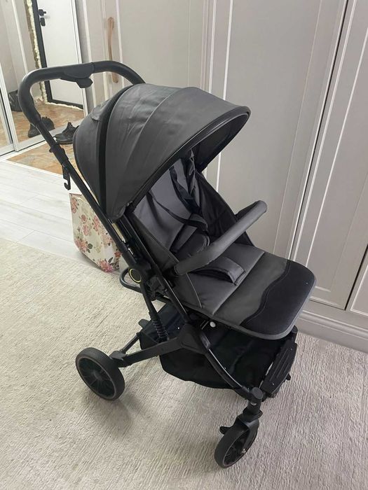 продам детскую коляску