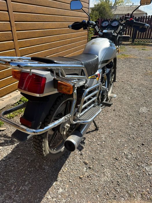 Мотоцикл 200 кубов