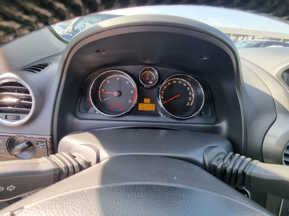 Опел Антара 2008