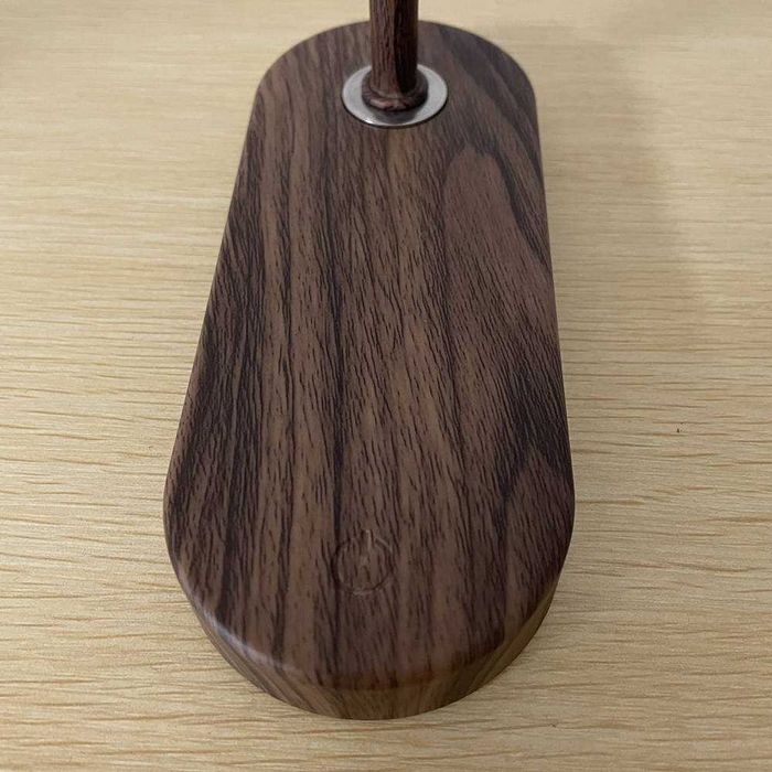 Левитираща лампа