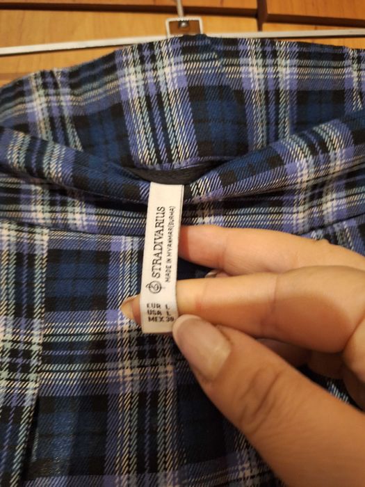 Карирана пола Stradivarius с размер L