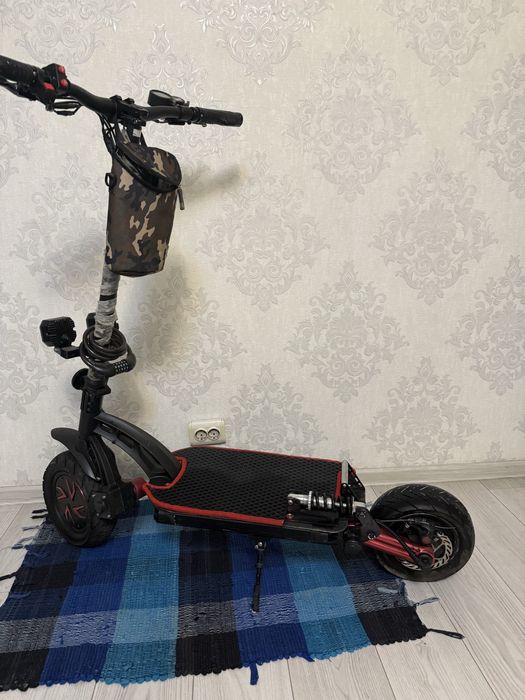 Продаю Kugoo g-booster