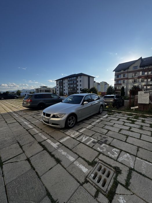Vând BMW 320i E90, 2.0 benzină, 150 CP