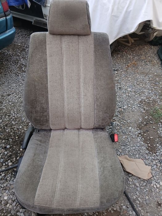 Е 34 сиденья велюр 2 шт