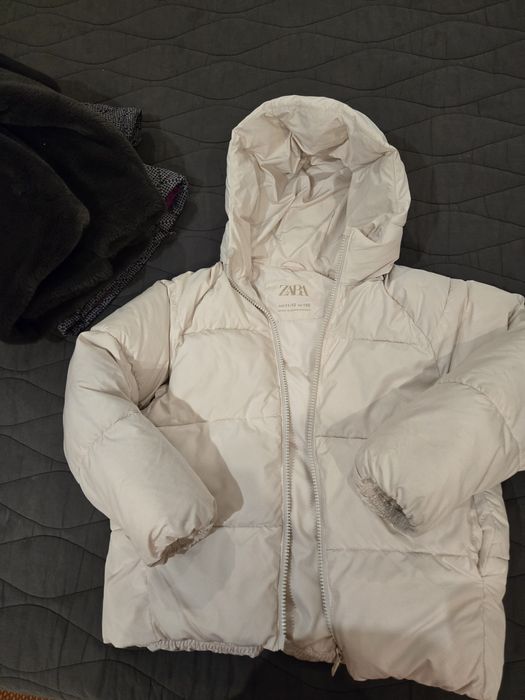 Продам куртку Zara на девочку 10-12 лет