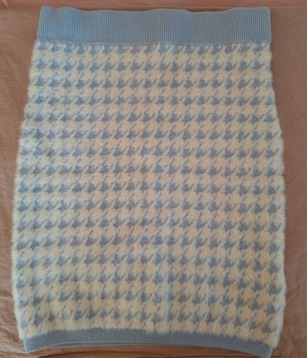Пола Guess
