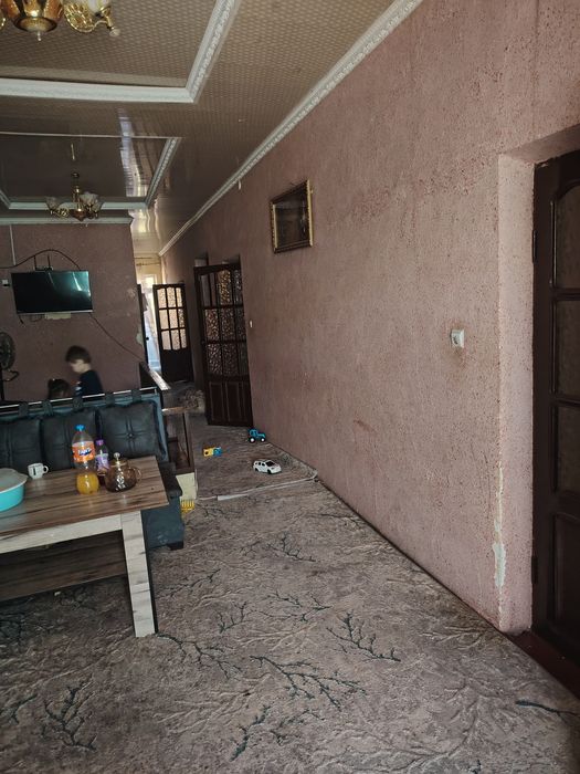 Uy sotiladi manzil anjirchi tigirmonchi ko'cha narhi 300 million