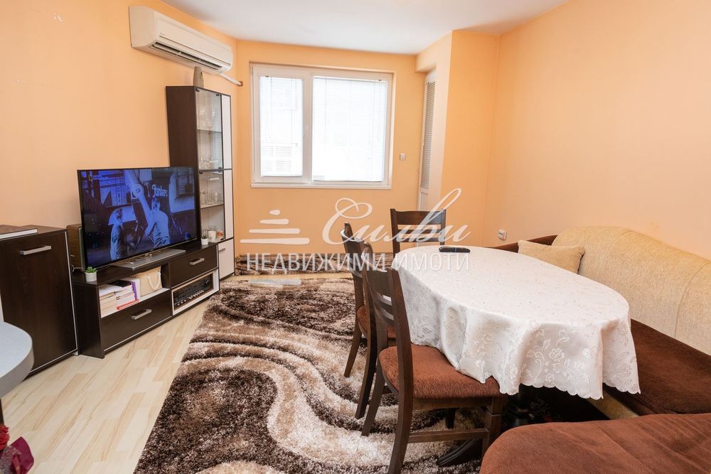 Продава се Тристаен апартамент в Шумен, Център - 81 кв.м за 1606 €/кв.м - Снимка #4