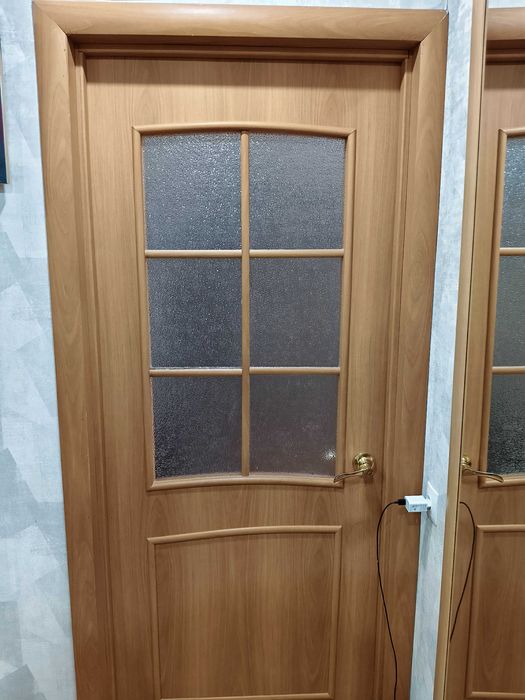 Продам межкомнатные двери.