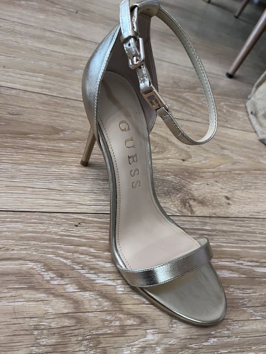 Guess обувки