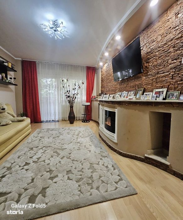 Apartament spațios tip PC – 3 camere, complet renovat, Oradea