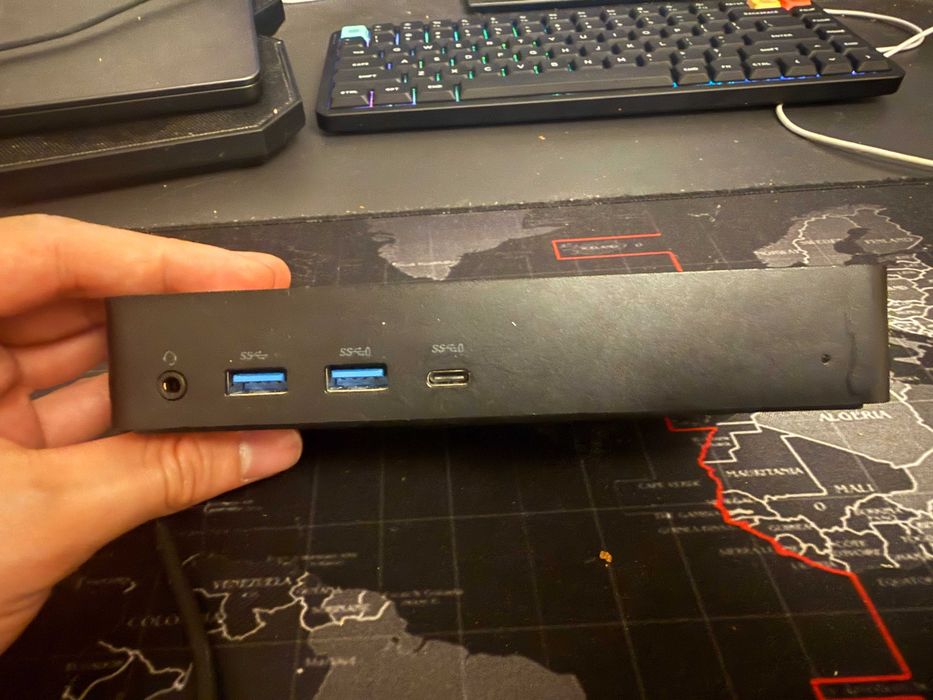 Универсална докинг станция Dell D6000 (USB-C & USB-A) – За до 3 монитора (4K)