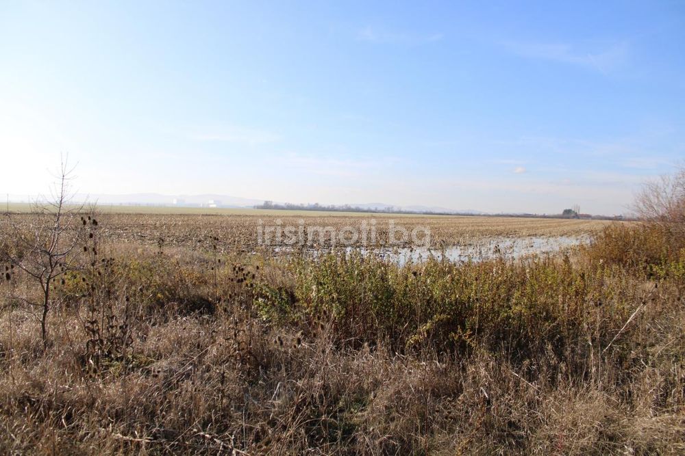 Продава се Парцел в София, Република - 886 кв.м за 46 €/кв.м - Снимка #3