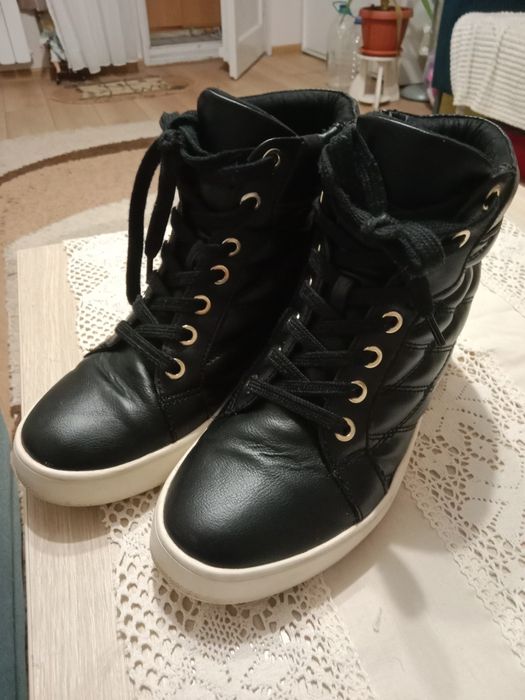 Adidași Aldo numărul 33