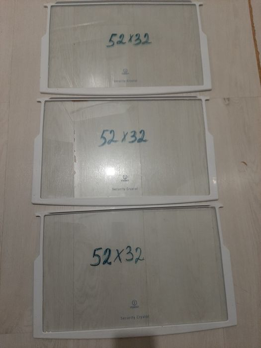 Продам стеклянные полки, ящики и кармашки