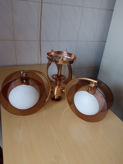 Продаётся люстра  б/у в отличном состоянии