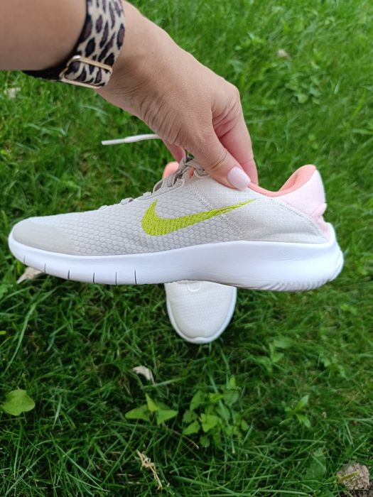 Маратонки Nike 40 номер