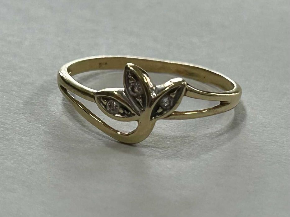 Дамски златен пръстен 14К / 1.51 гр.