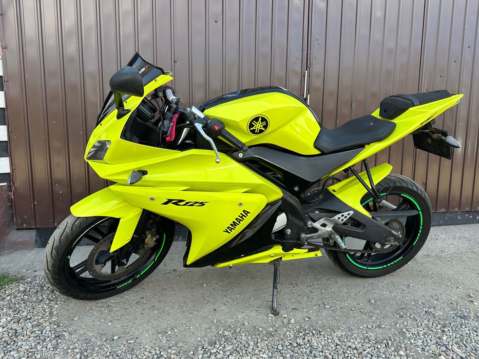Vând sau schimb Yamaha YZF 125