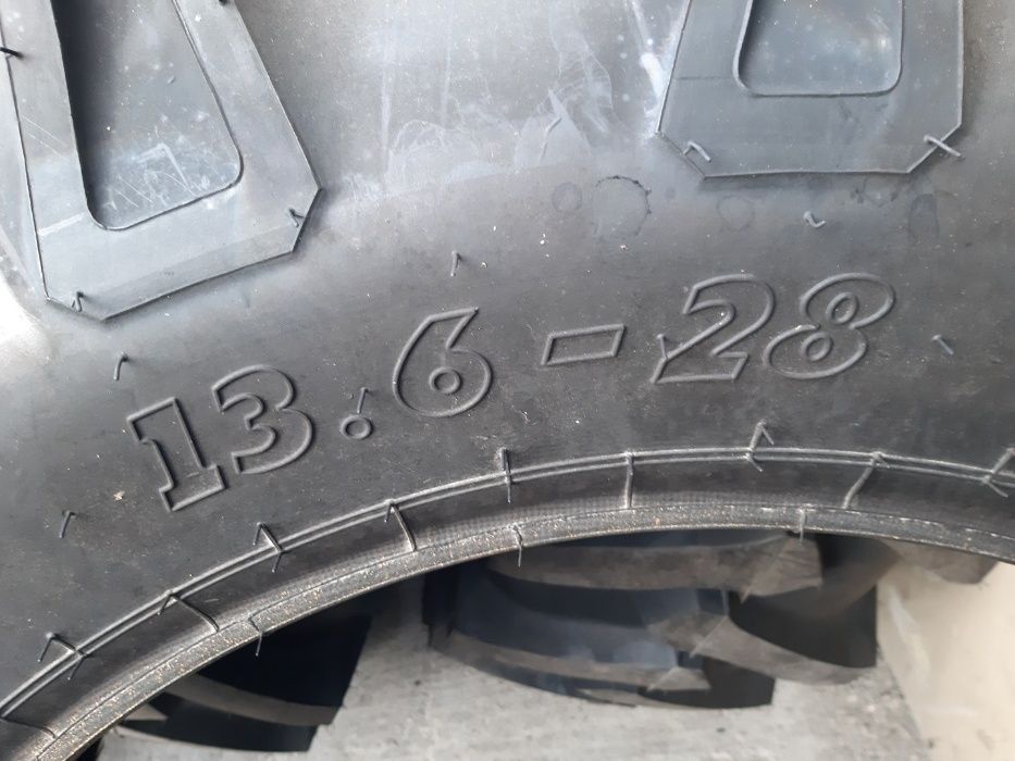 Cauciucuri noi agricole de tractor 13.6-28 Anvelope BKT