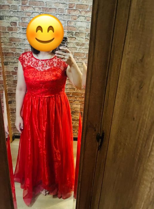 Продам платья размер 46-48 все за 10000.