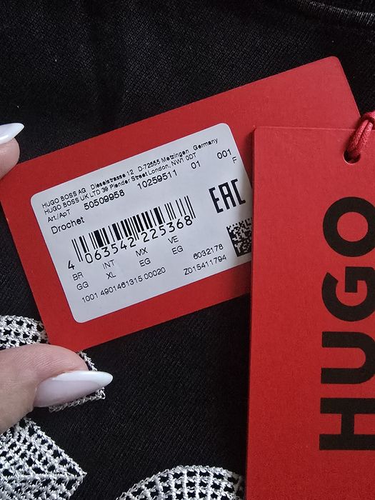 Чисто нова оригинална тениска Hugo Boss XL