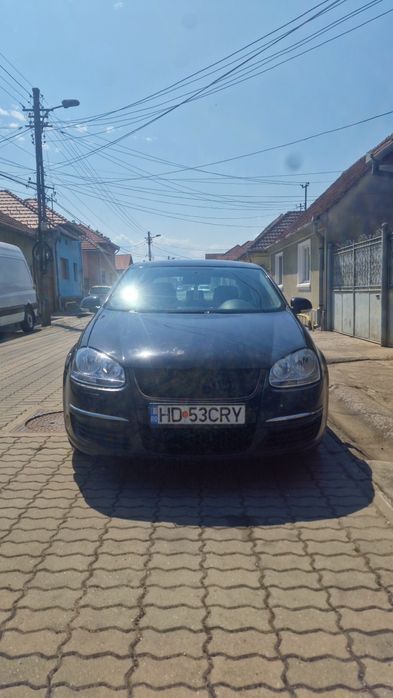VW Jetta 2007 – 1.6 benzină