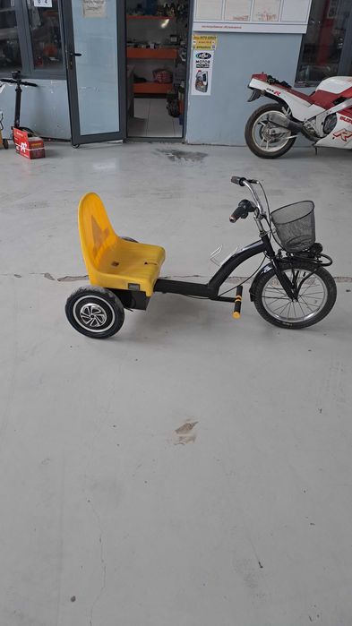 Трайк.  Электронный.  48в. 12а. Скорость до 50км.ч. запас хода 20км.