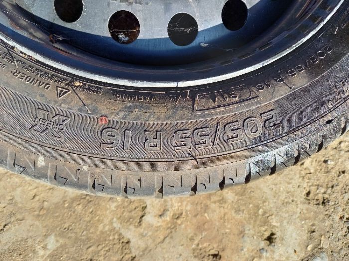 MERCEDES- AUDI - FIAT- Резервни гуми / Патерици 15 / 16 "