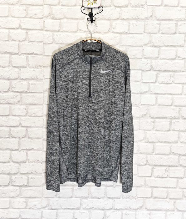 NIKE Оригинална мъжка фланелка за бягане / фитнес размер S