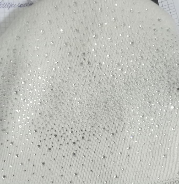 Продам женские шапочки