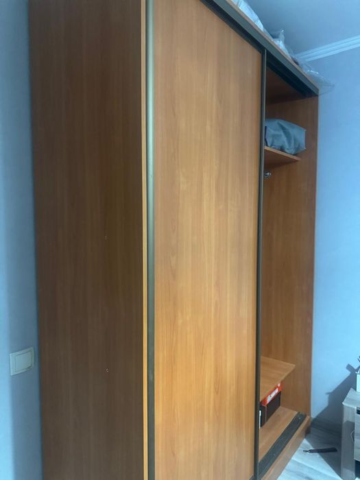 Продам шкаф купе цвет орех
