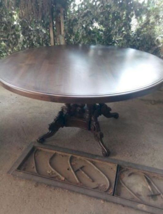 Стол Орех массив