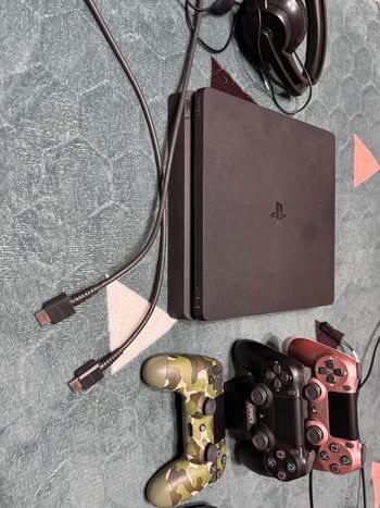 Vand Ps4 Slim memori stocare 1Tb