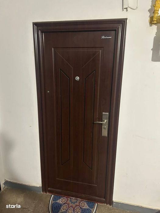 Apartament de vanzare 2 camere decomnadate direct de ;la proprietar PF
