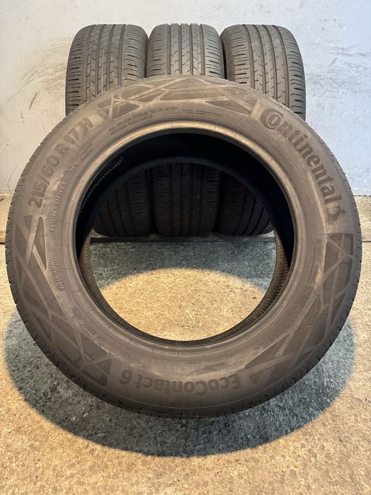 Гуми 215/60/17 CONTINENTAL Eco Contact 6