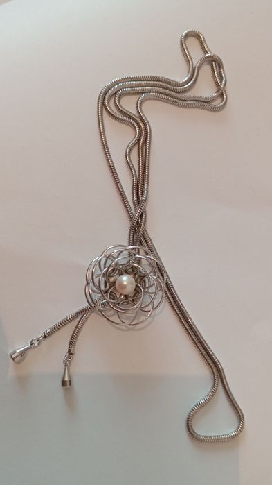 Продам винтажные броши и украшения.