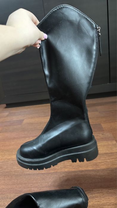 Продам женскую обувь