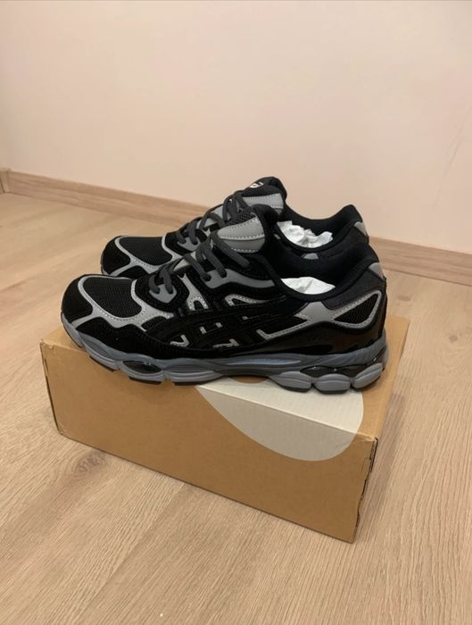 Asics Gel NYC Negrii (Orice Mărime)