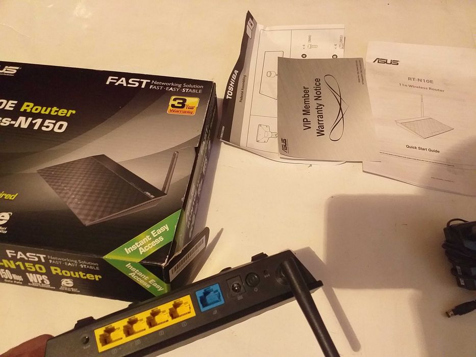 3 Router marca:ASUS RT-12 E,viteza 300Mbps;-Asus RT-N10E+TENDA