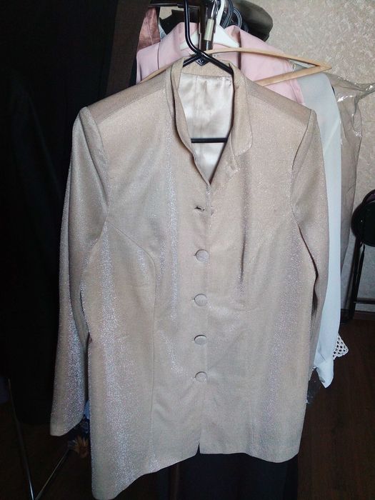 «Arzon narxda» Ayollar uchun kiyim hammasi birga 60 ming som