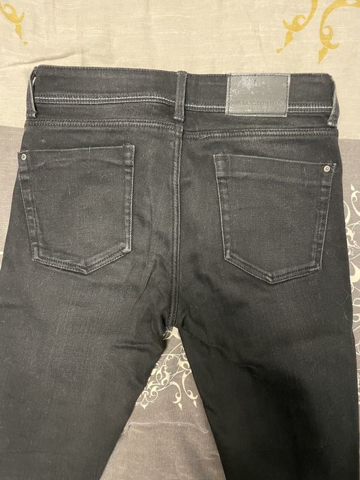 тесни дънки ZARA с лента отстрани