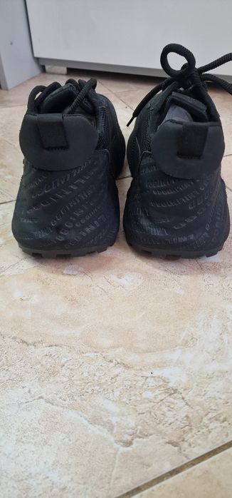 Дизайнерски  мъжки  обувки от кожа и плат