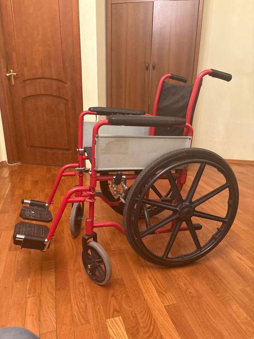Инвалидное кресло