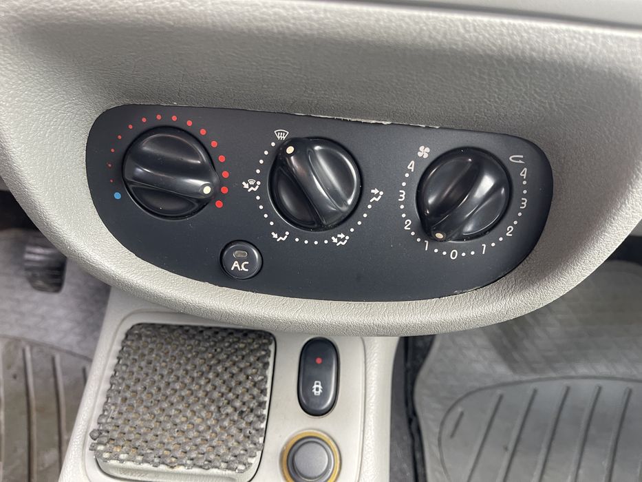 Renault clio 2002 1.4 bemzina